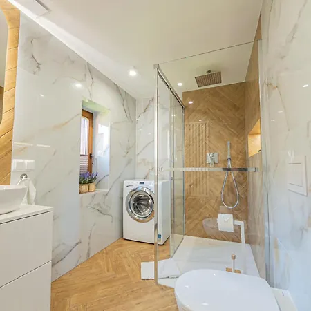 Swidrowa Jacuzzi & Sauna Chalé Zakopane