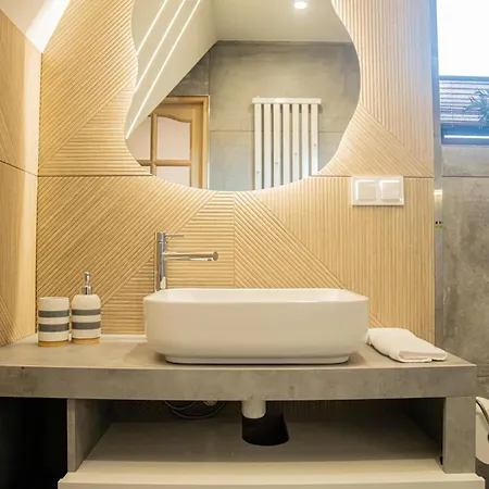 Swidrowa Jacuzzi & Sauna Chalet *