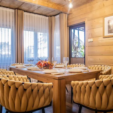 Swidrowa Jacuzzi & Sauna Chalet *