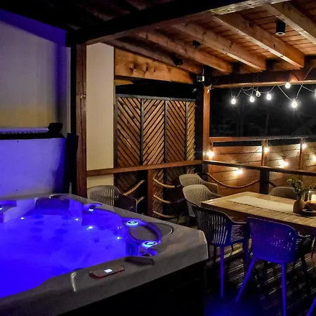 Swidrowa Jacuzzi & Sauna Chalet Zakopane