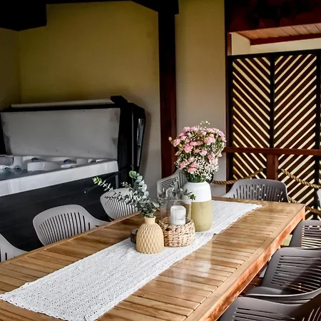 Swidrowa Jacuzzi & Sauna Chalet