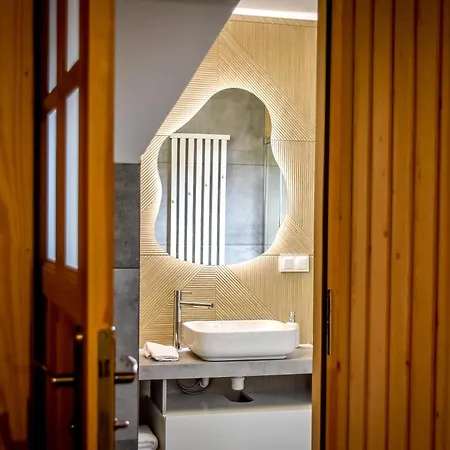 Swidrowa Jacuzzi & Sauna *